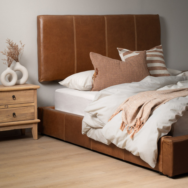 Emberley Montanelle Leather Bed - King XL - Cinnamon - 3