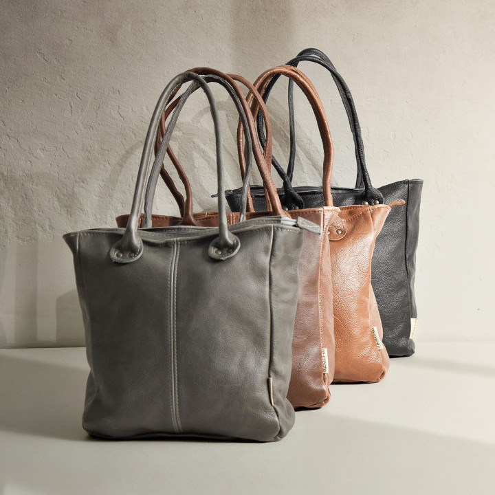 Lunah Classic Leather Tote Bag - Mystique Black - 6