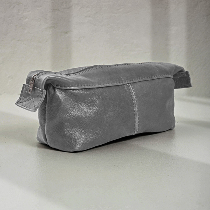 Unisex Leather Toiletry Bag - Pepper - 1
