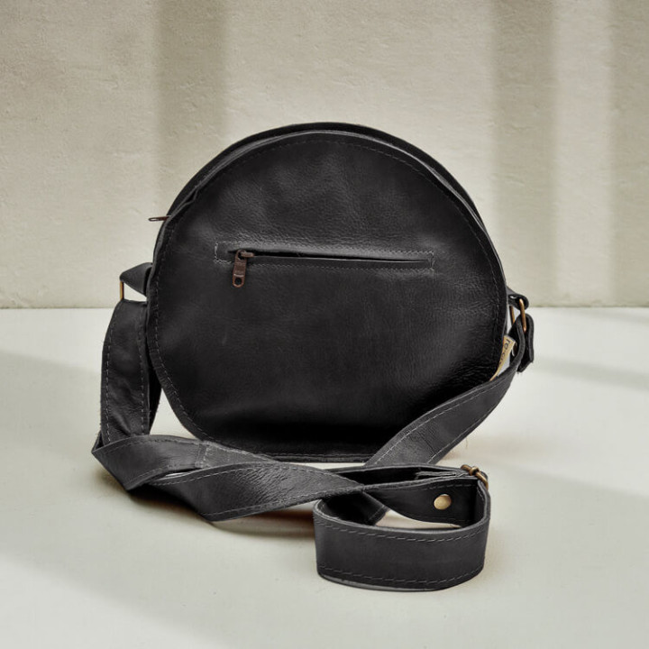 Pocketbook Round Leather Crossbody Bag - Black - 1