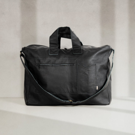 Voyager Leather Duffel Bag - Mystique Black