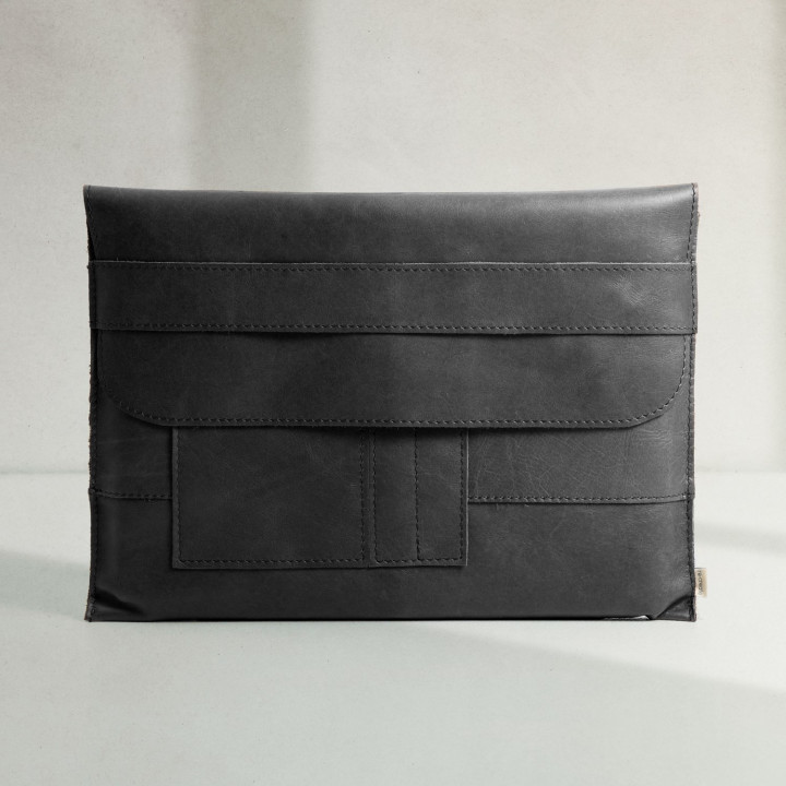Envelope Leather Laptop Sleeve - L - WH Black - 1
