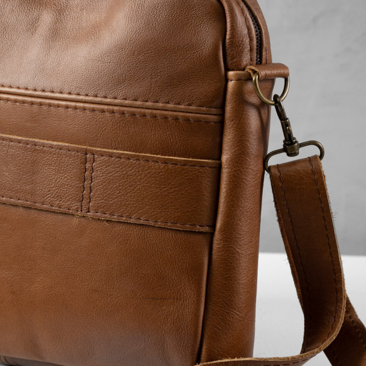 Cedar Leather Laptop Bag - Black - 5