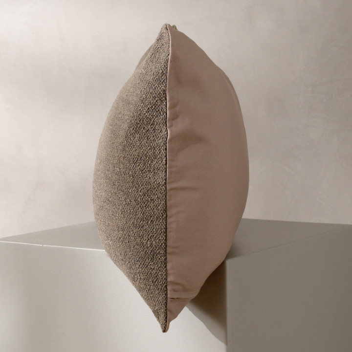 Hogan Riverbed - Duck Feather Scatter - 3