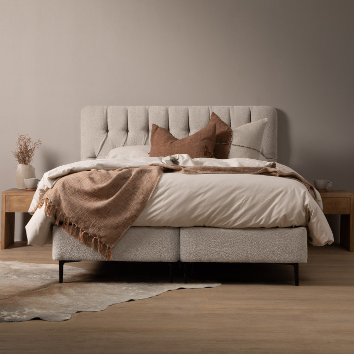 Haverlyn King Headboard - Latté - 1