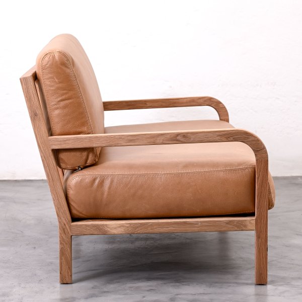1.4m-vrede-leather-couch-oak-shiduli-desert