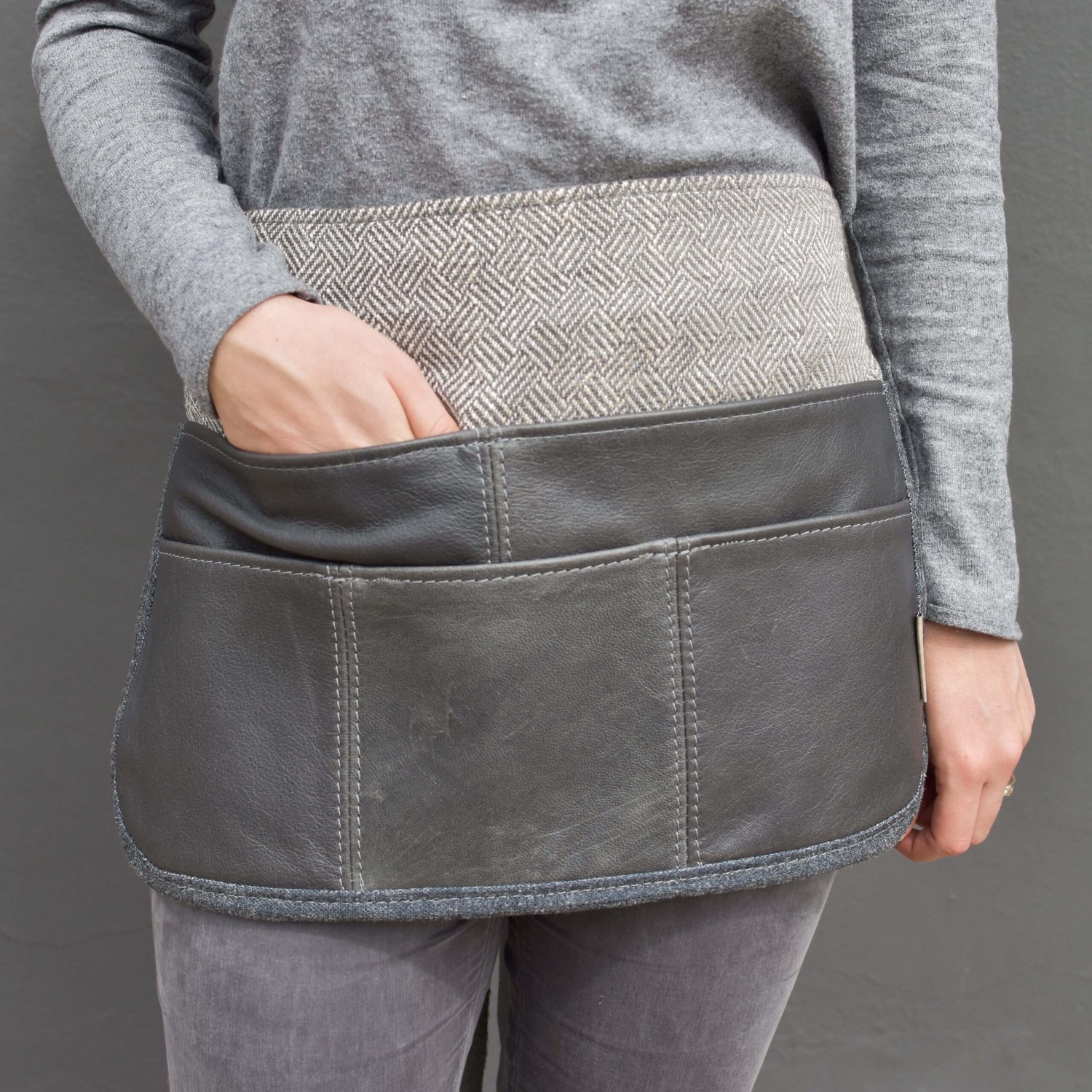 apron-fabric-leather-kitchenwear-gardenwork-nursery