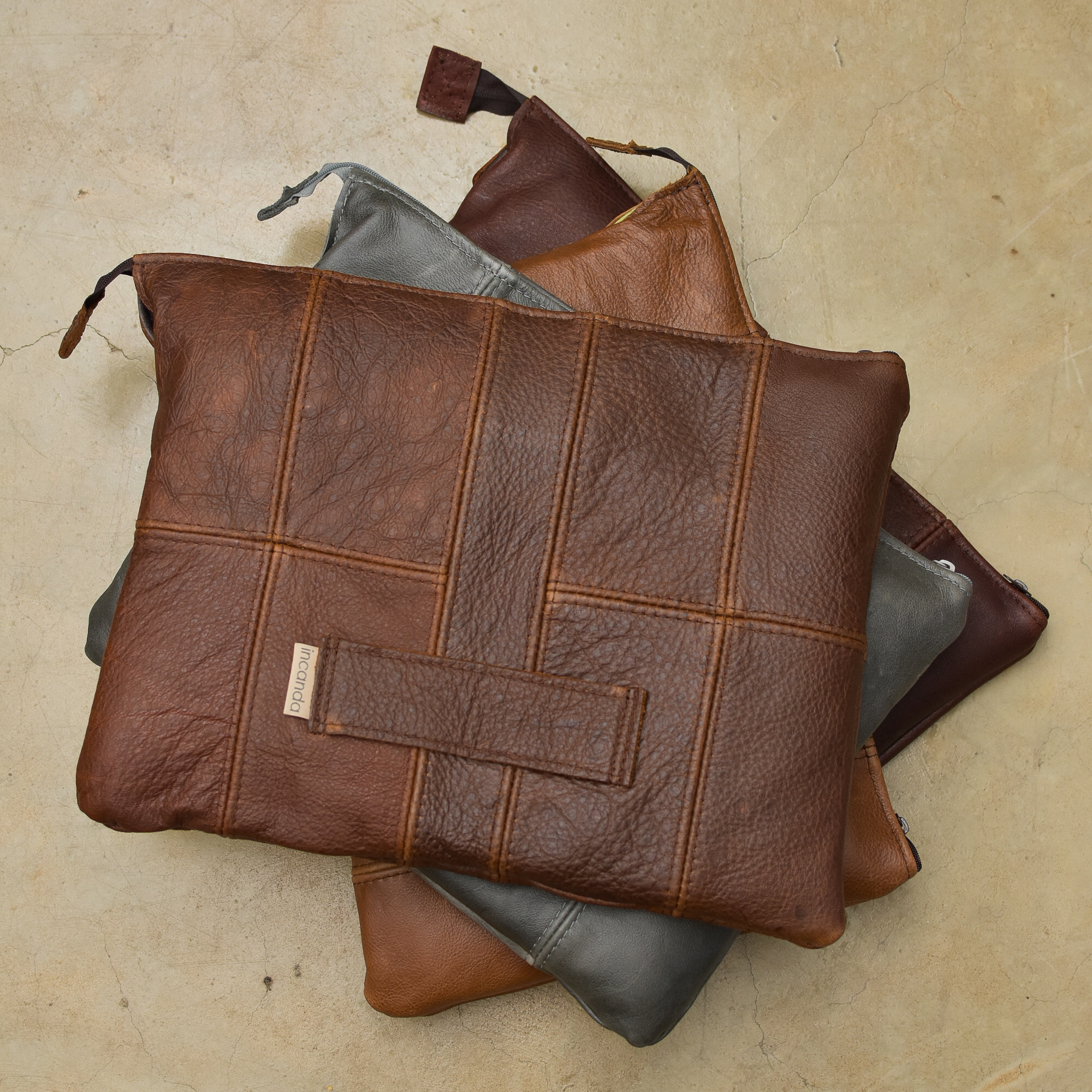 leather-laptop-pouch-incanda-furniture