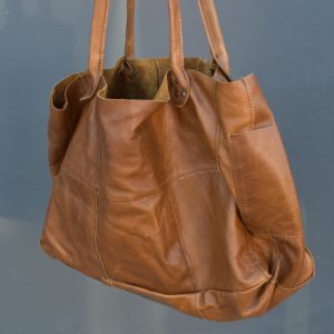 oversized-totebag-leather-tote-bag