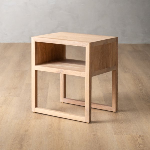 danabaai-bedside-cube-oak
