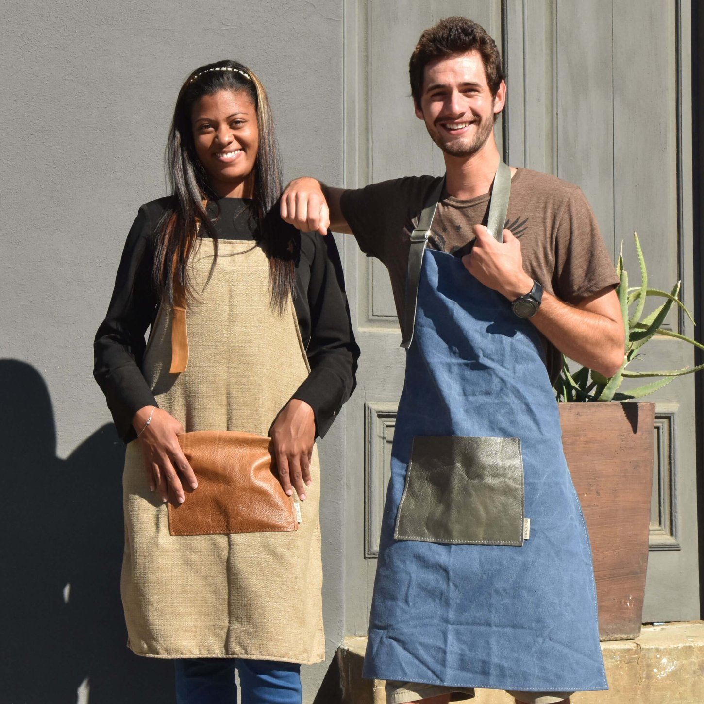 LIN_6383 (1) apron-fabric-leather-kitchenwear- fabric apron - hospitality - kitchen- restaurant - personalised apron - corporate gifting