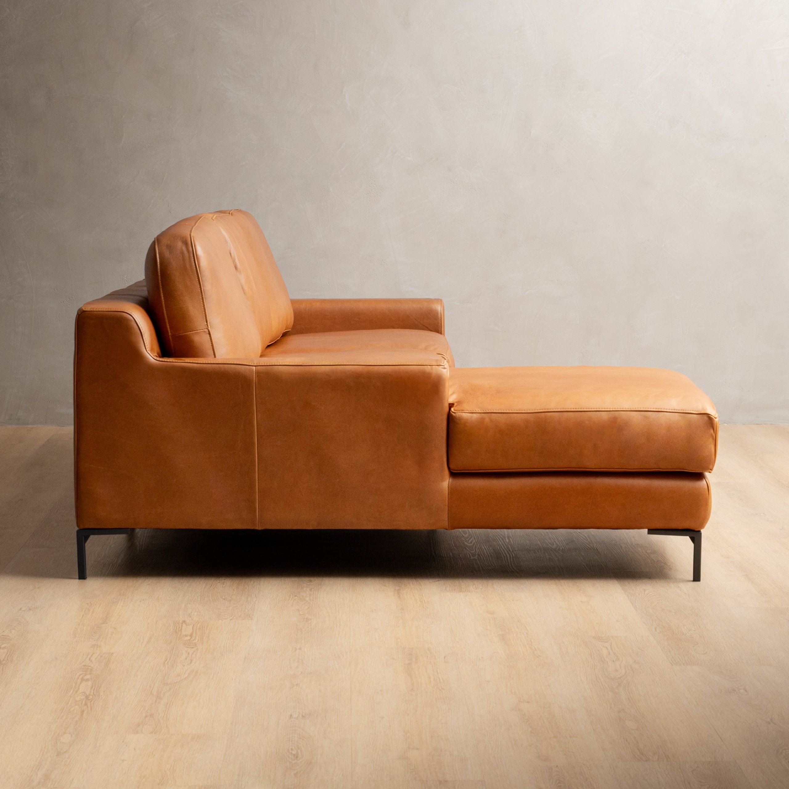 tulbagh-leather-couch-with-daybed-left-ginger