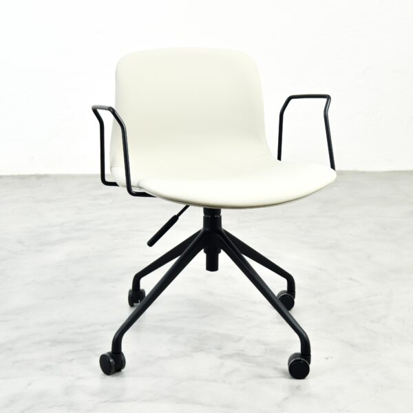 belguim-desk-chair-light-grey