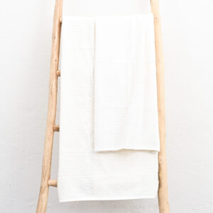bath-and-hand-towel-white