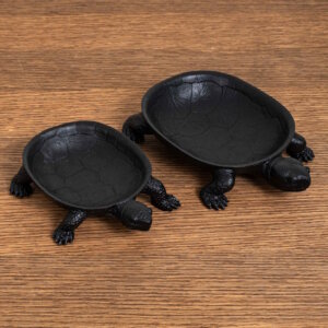 black-coral-resin-turtle-platters