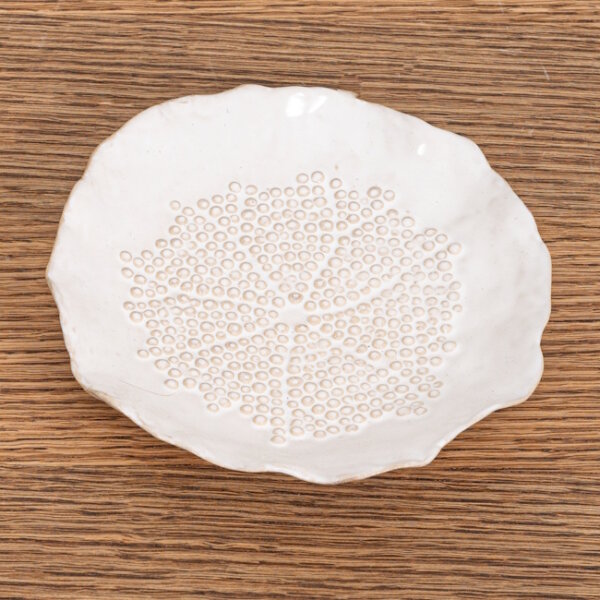 white-petal-plate