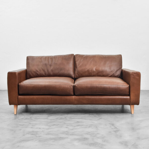 hamlet-leather-couch-oak-feet