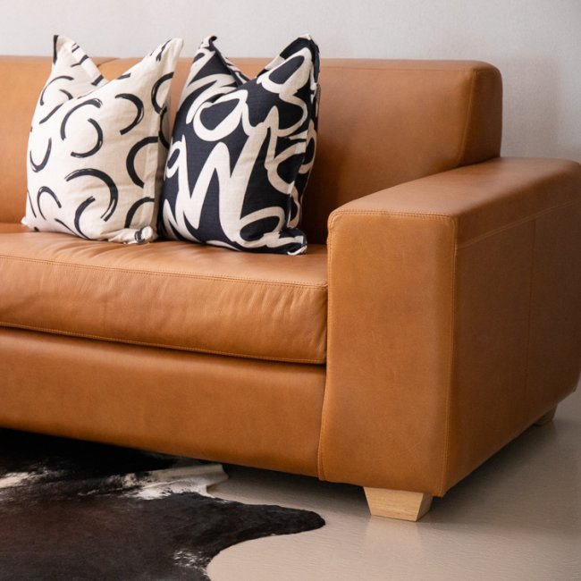 karoo-classic-leather-couch-ginger