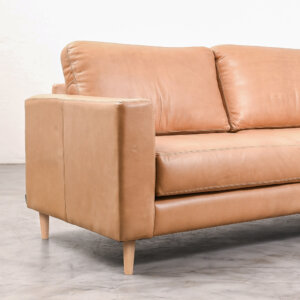 parys-leather-couch-oak-feet