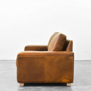 square-arm-leather-couch-oak-feet