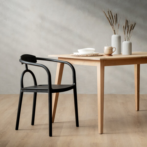form-dining-chair-black
