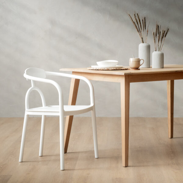 form-dining-chair-white
