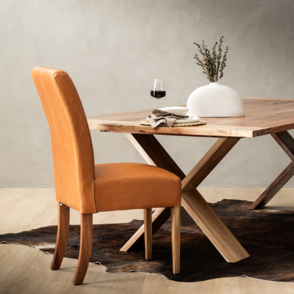 https://incanda.co.za/products/dining-room-seating/chunky-leather-dining-chair-oak-naku-butterscotch/
