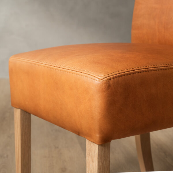classic-leather-dining-chair-oak-ginger