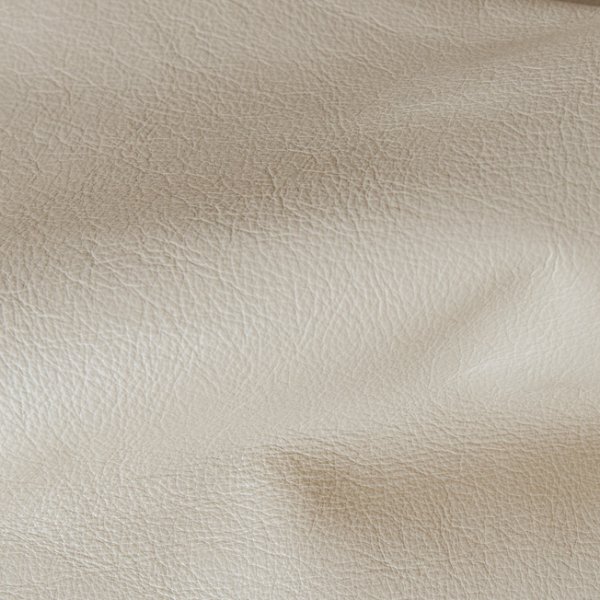 cream-leather-swatch