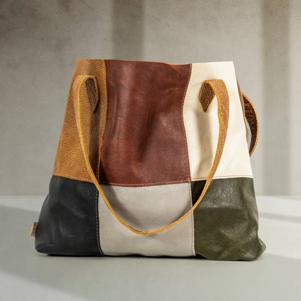 shoppingbag-sustainable leather shopper bag- leatherbag-totebag-tote-shopper bag-shopper-patchwork-patchwork look- trend-in trend