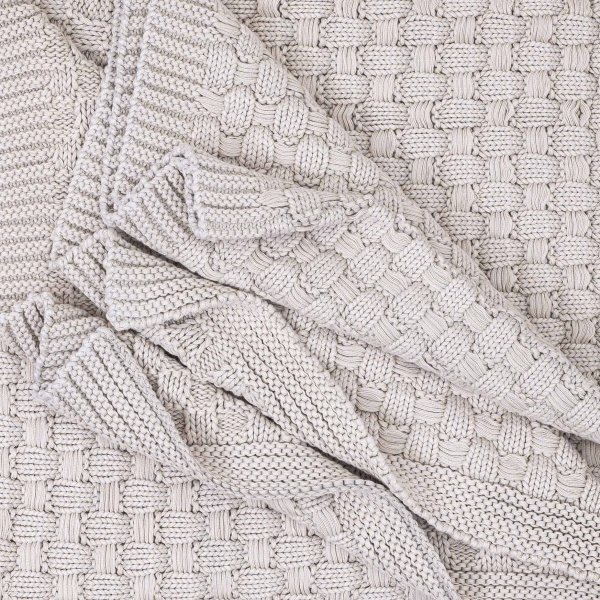 anora-throw-beige