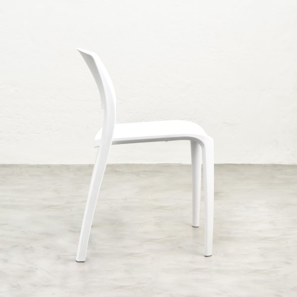 smart-dining-chair-white