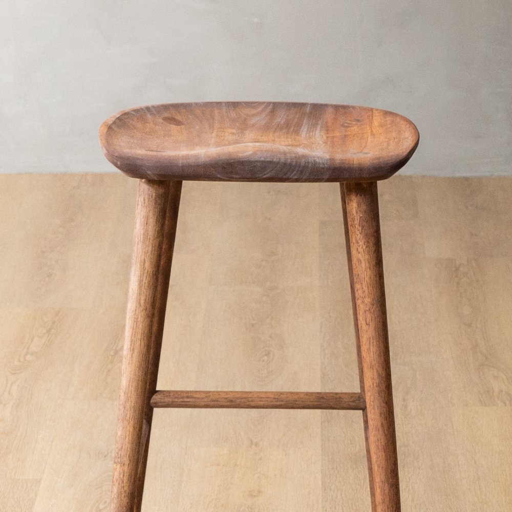 senova-tall-bar-stool-rubberwood-amber