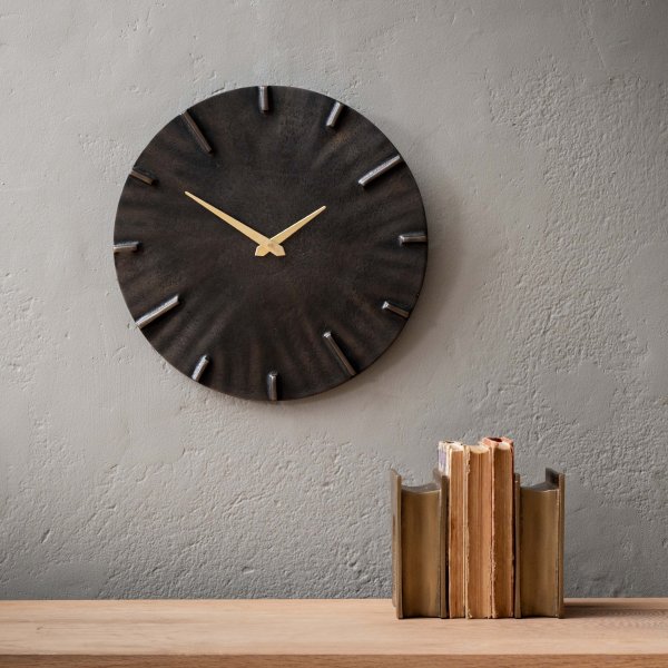 eason-wall-clock