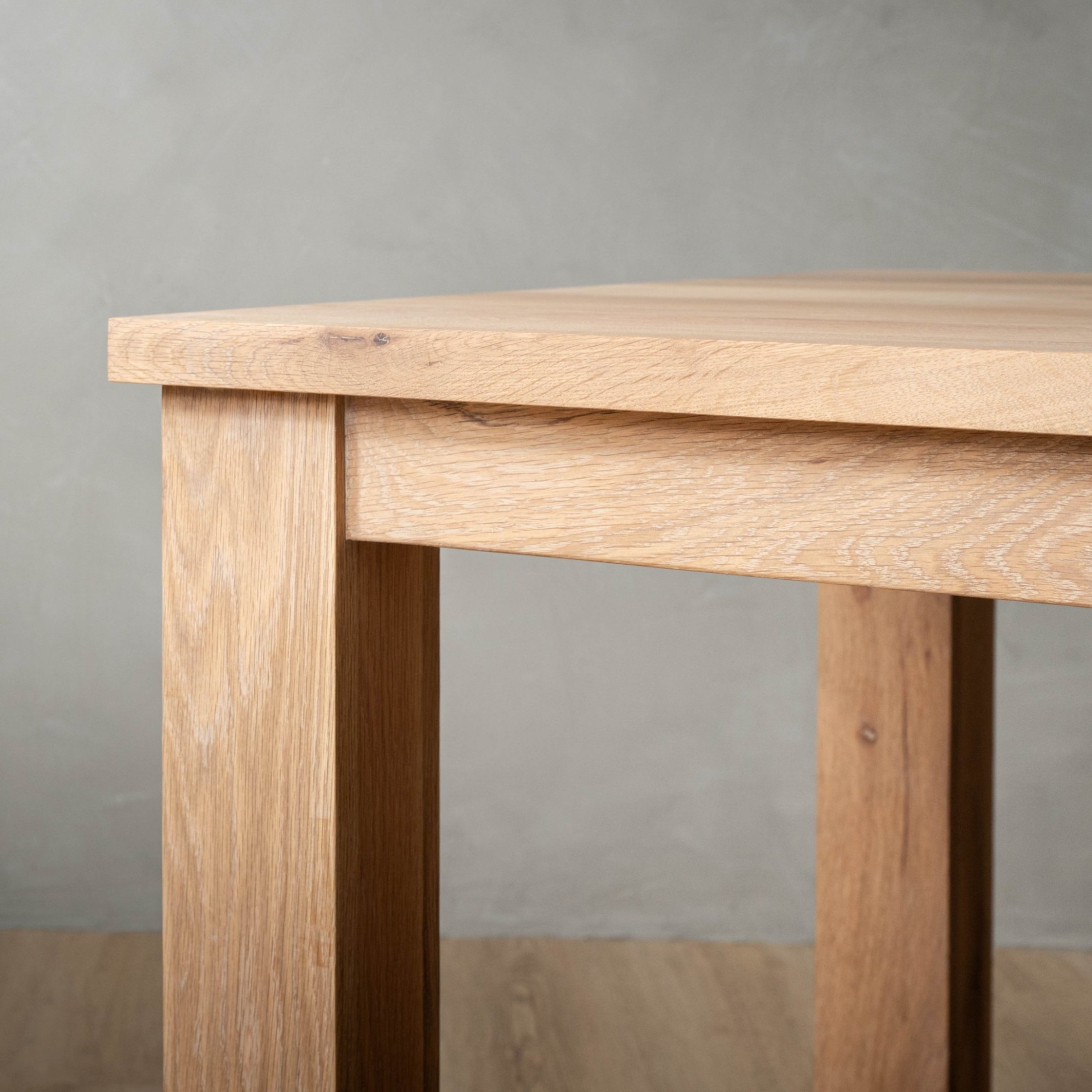 linear-dining-table-oak-smoke
