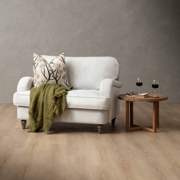 Chenave-Loveseat-Pearl