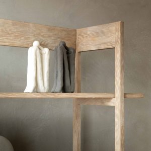 drakenstein-display-shelf