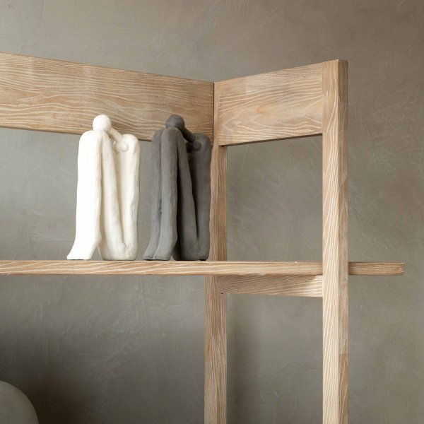 drakenstein-display-shelf