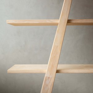 thurncrest-display-shelf