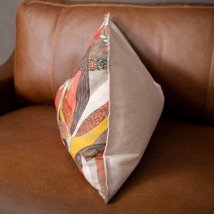 flamboyance-fiesta-duck-feather-scatter