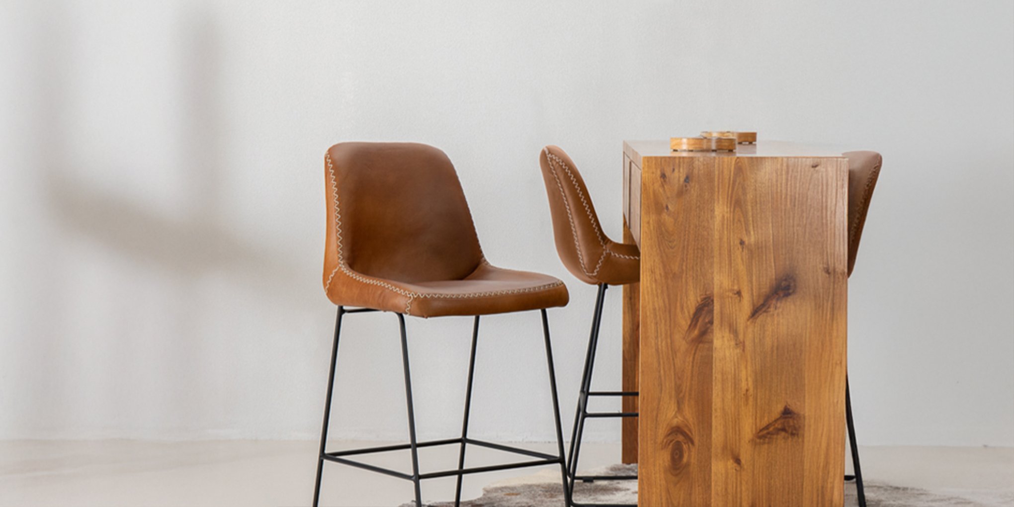 encore-sale-mobile-banner-counter-bar-chairs