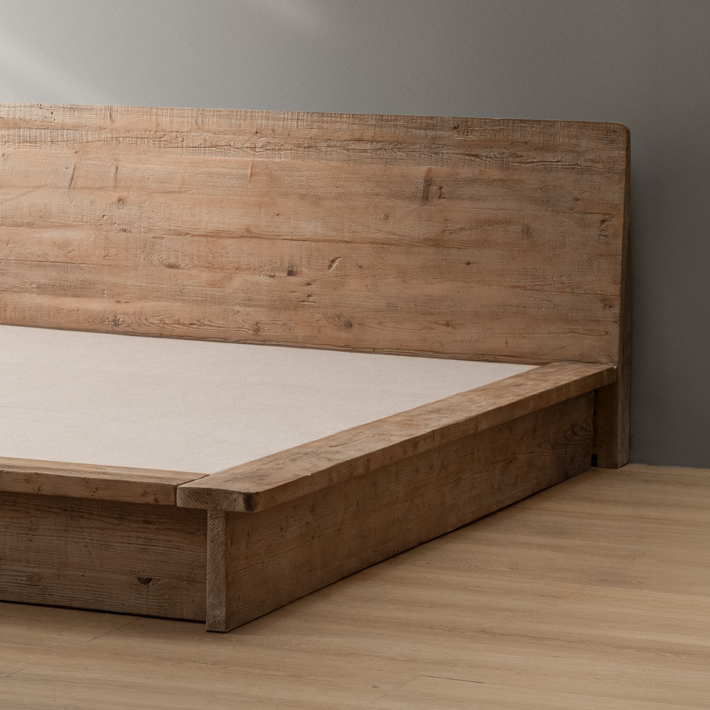 Timbercove Bed - Queen - Grey Wash