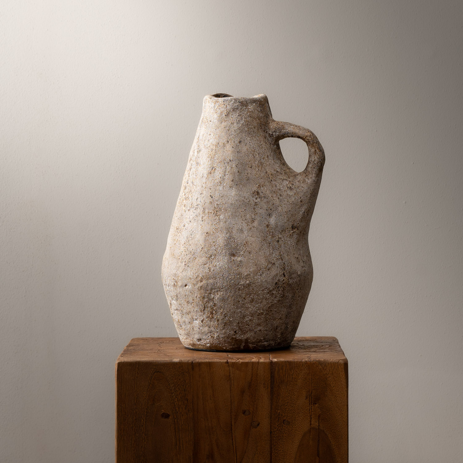 nyoka-ceramic-vase
