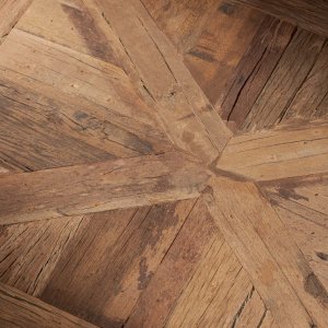 sadelle-coffee-table