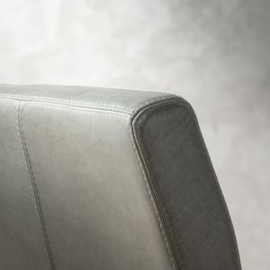 chunky-leather-dining-chair-oak-pepper