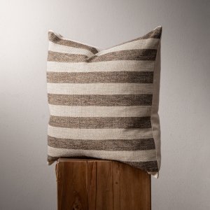 rib-taupe-Duck-Feather-Scatter