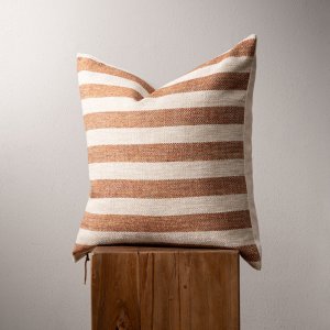 rib-rust-Duck-Feather-Scatter