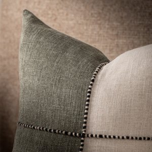 Patch-Cedar-Duck-Feather-Scatter