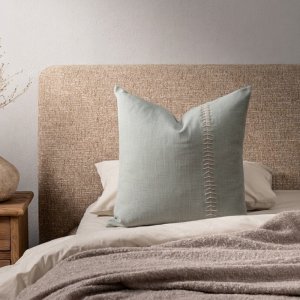 Retreat mile duck feather scatter