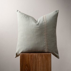 Retreat mile duck feather scatter